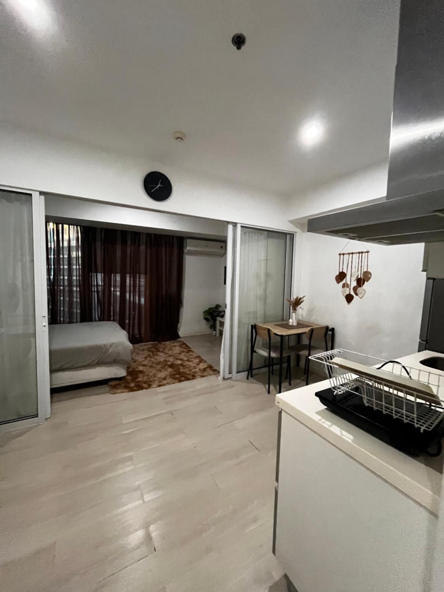 Azure Maui 1 Bedroom Apartment Manila